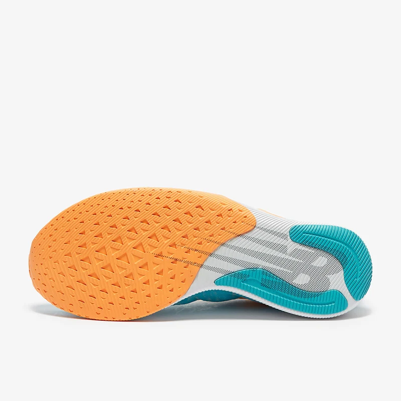 New Balance Fuelcell TC