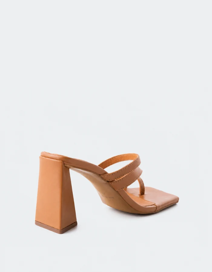 Malecon Tan Leather