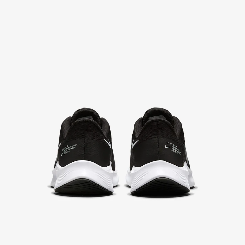 Nike Chaussure de running sur route pour Homme Quest 4