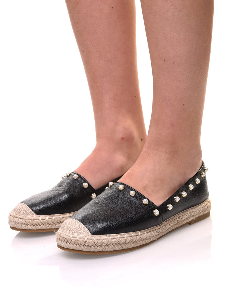 Espadrilles noires ornées de perles