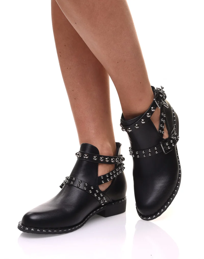 Bottines cloutés noires