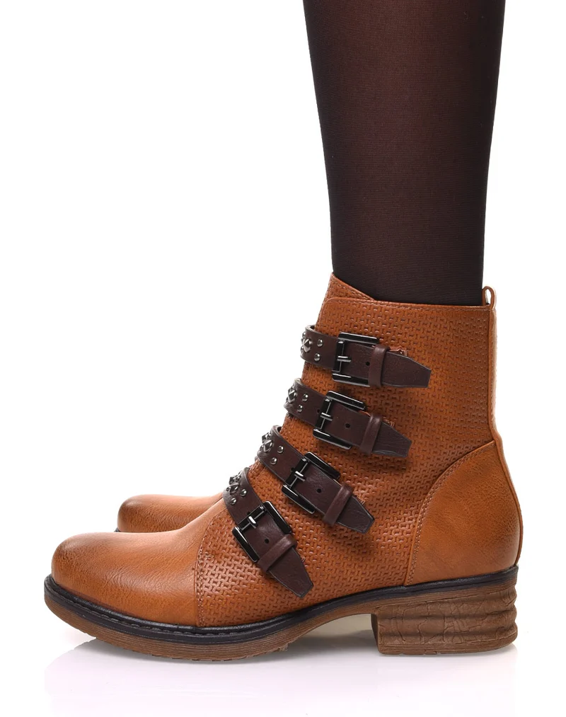 Bottines camelles à multiples sangles cloutés