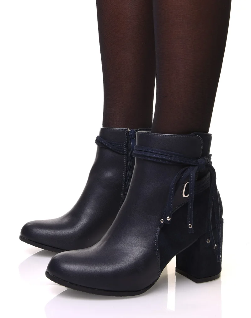 Bottines bleu bi-matière à talons et détails liens