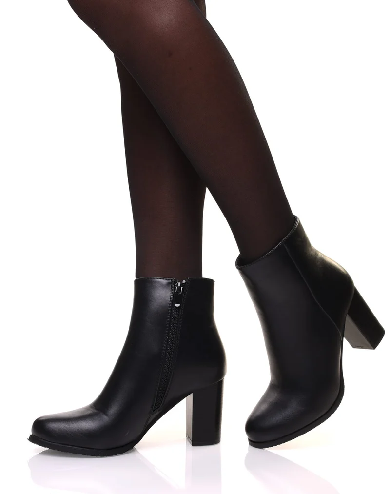 Bottines noires à talons