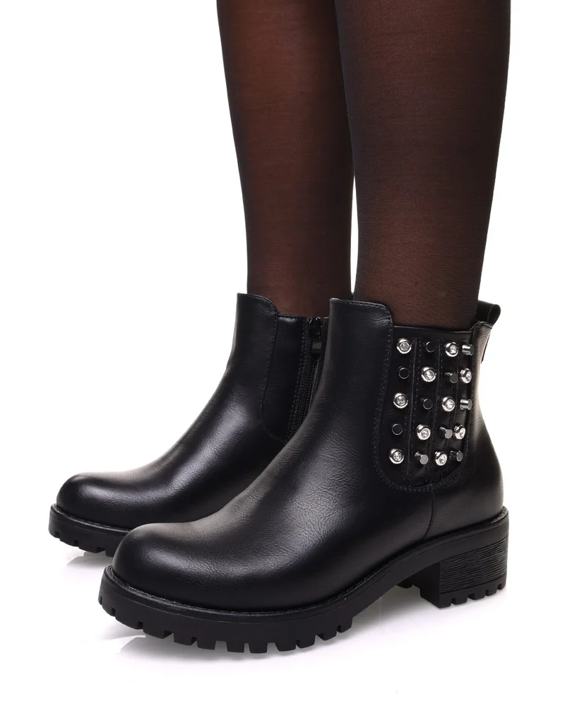 Chelsea boots noires à détails cloutés