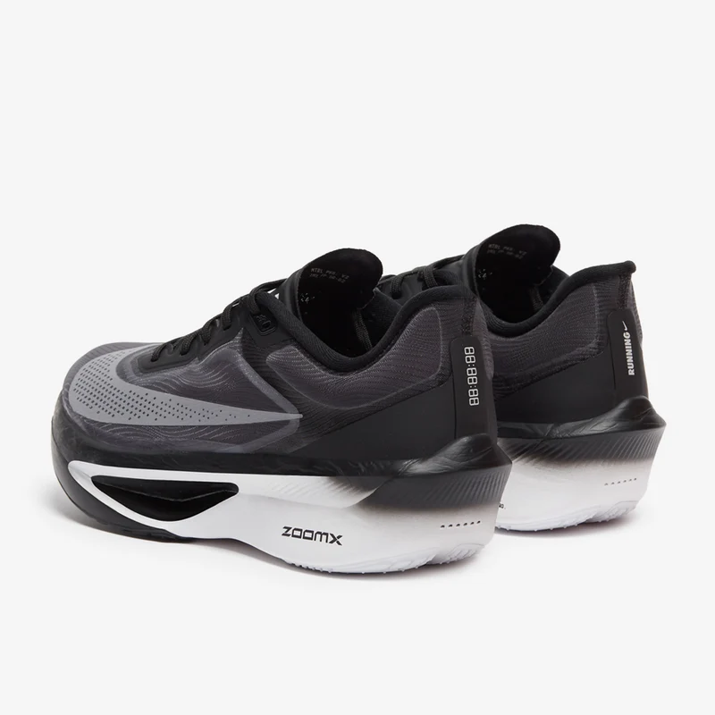 Nike Womens Structure 26