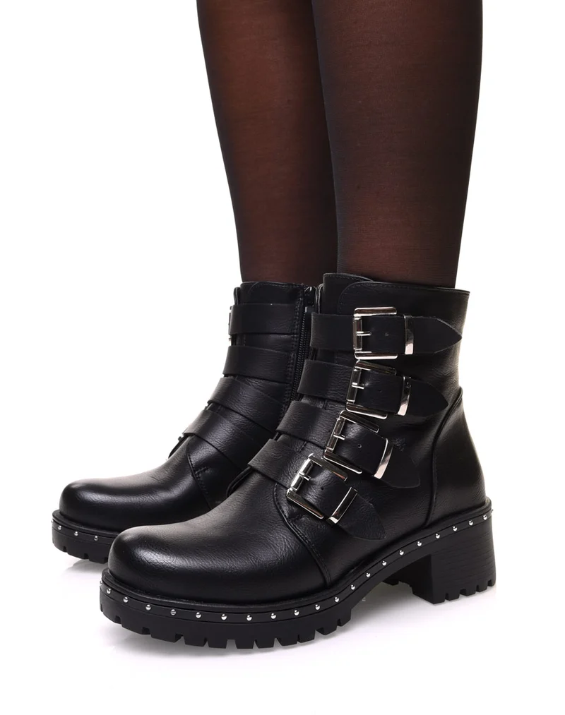 Bottines noires à sangles multiples et semelle cloutée