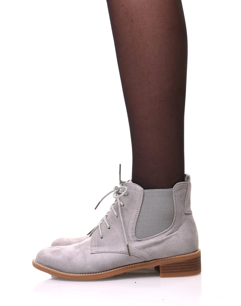 Bottines grises en suédines et à lacets