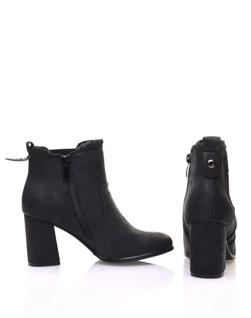 Bottines à talons noires en suédine et détails torsadés