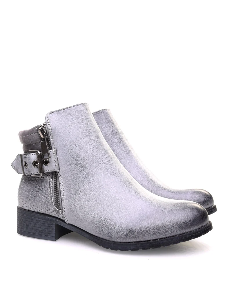 Bottines grises à talons et fermetures zippées