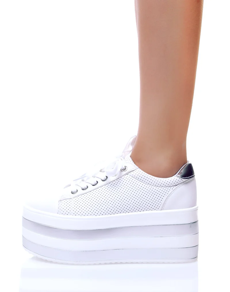 Baskets compensées blanches
