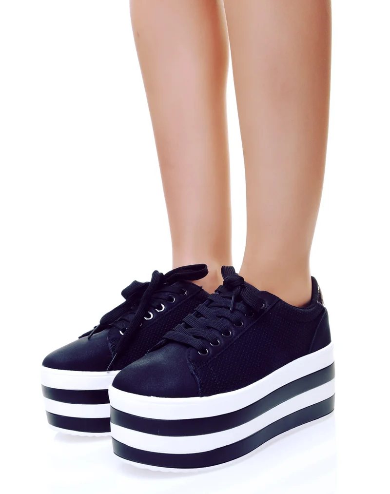 Baskets compensées noires
