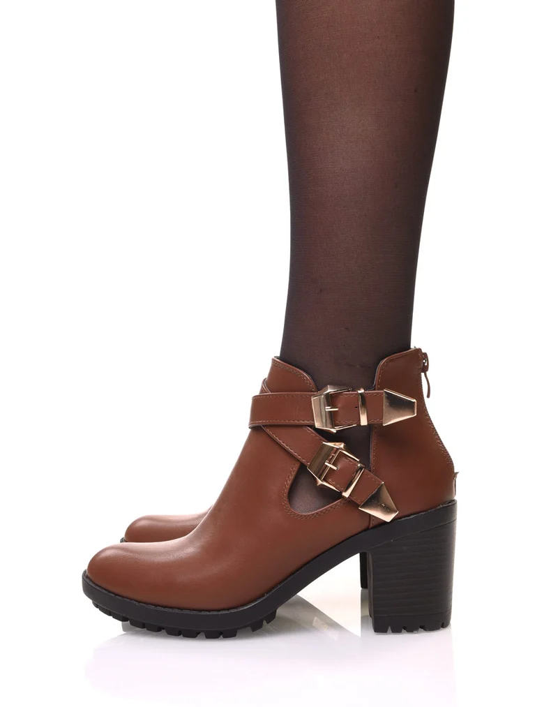 Bottines camel crantées à boucles croisées