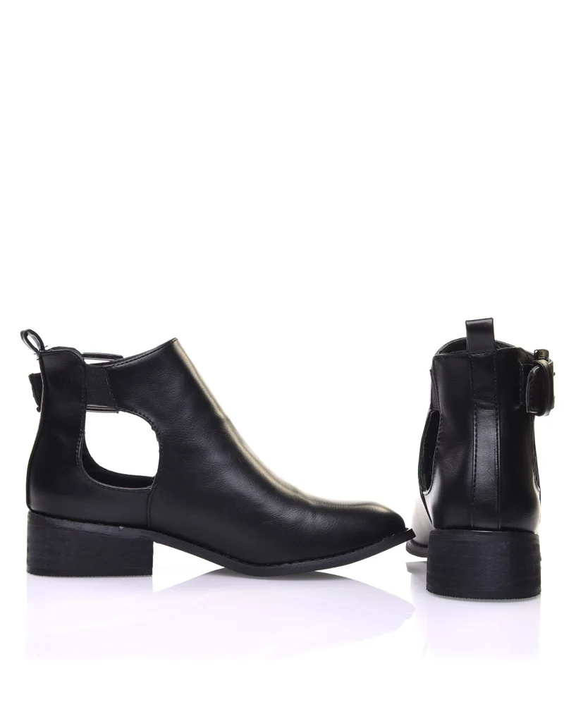 Bottines plates noires ajourées avec sangle