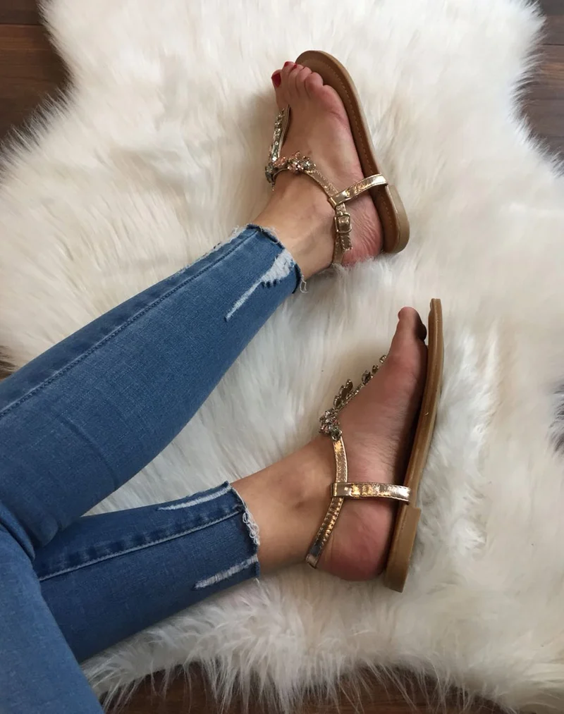 Nu pieds détail strass bijou champagne