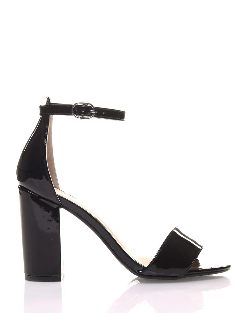 Sandales noires cirées à talons