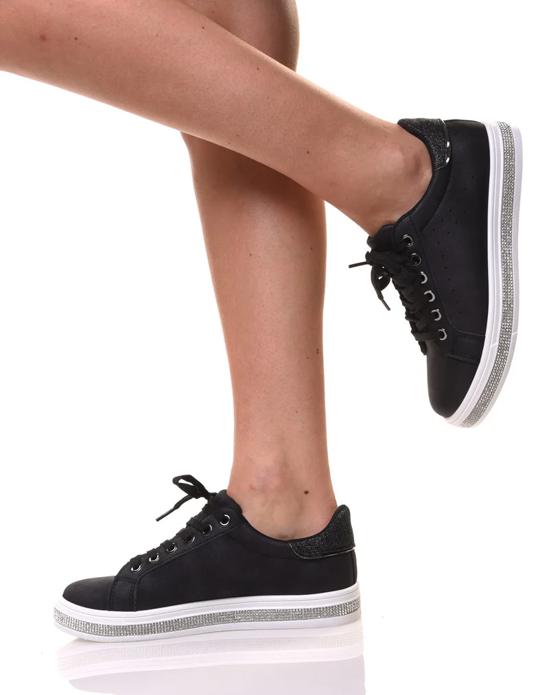 Baskets noires avec strass
