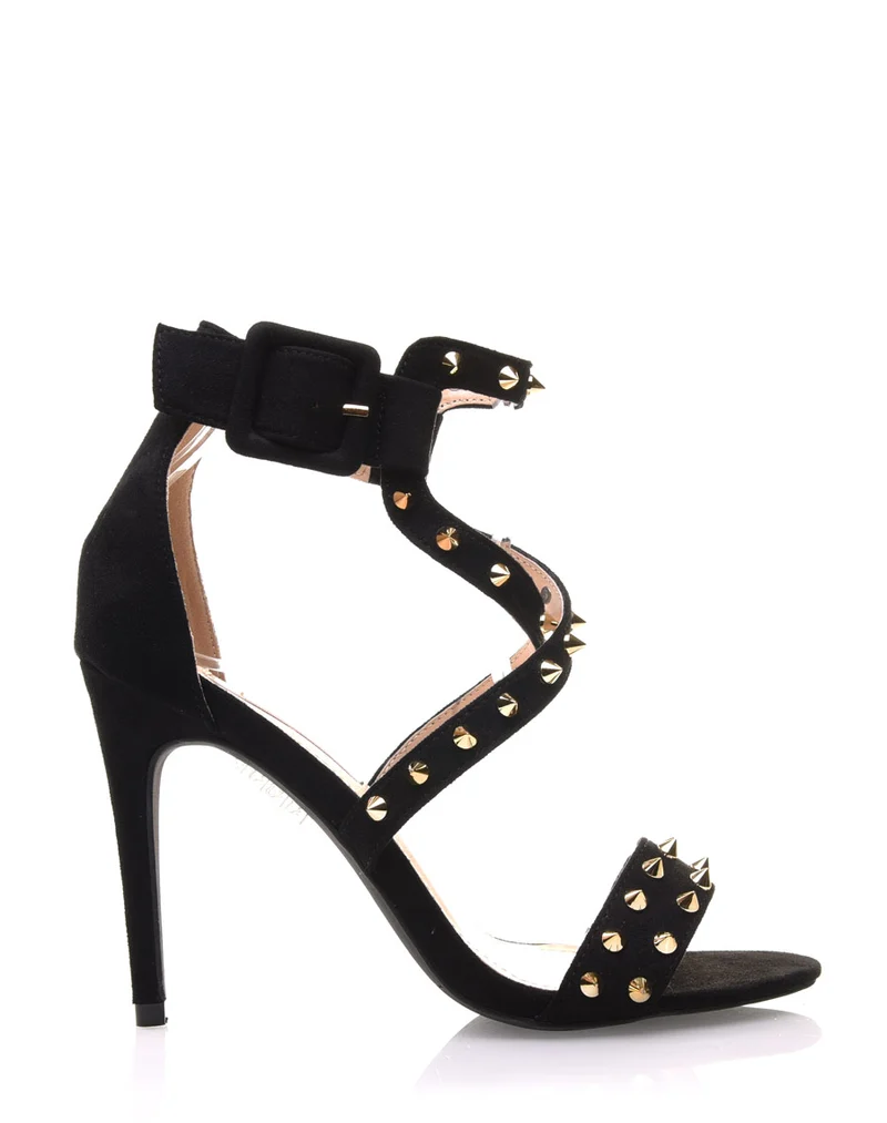Sandales noires cloutées