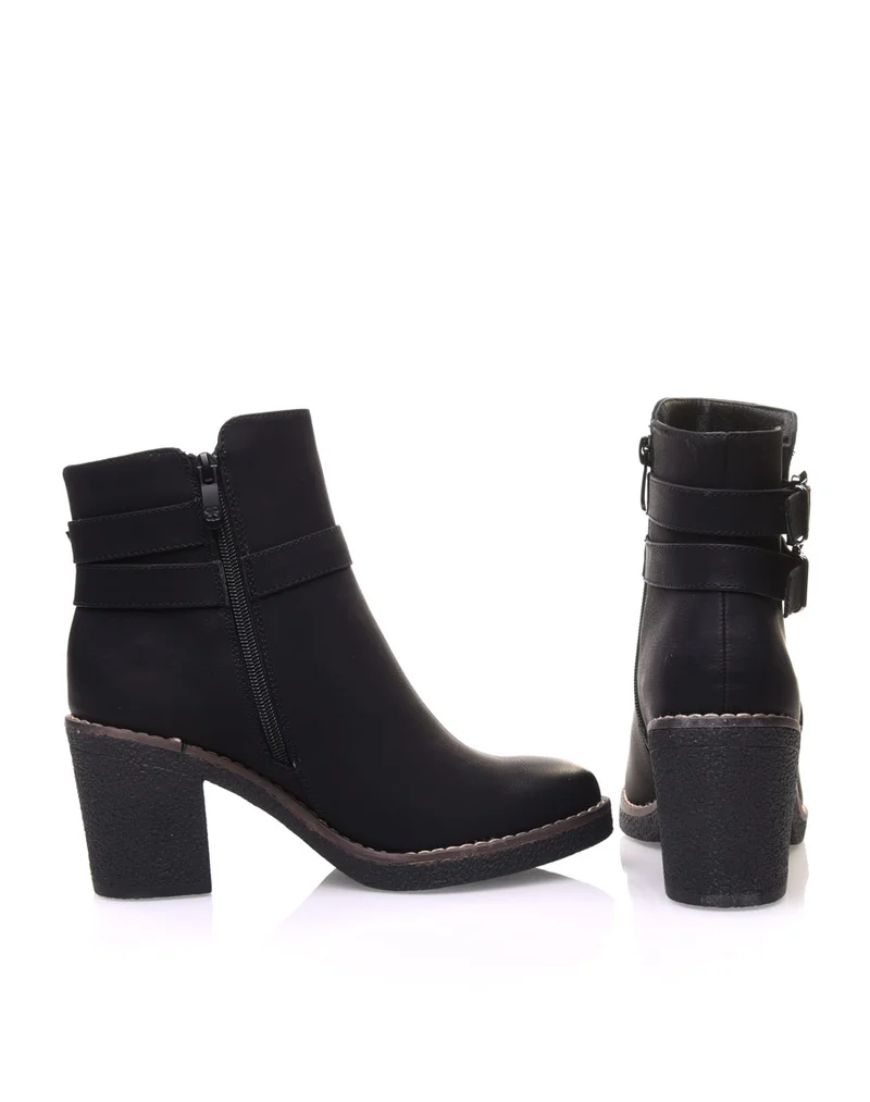 Bottines noires effet vieilli à boucles