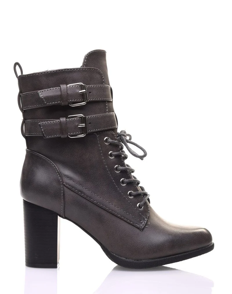 Bottines grises à talons lacées