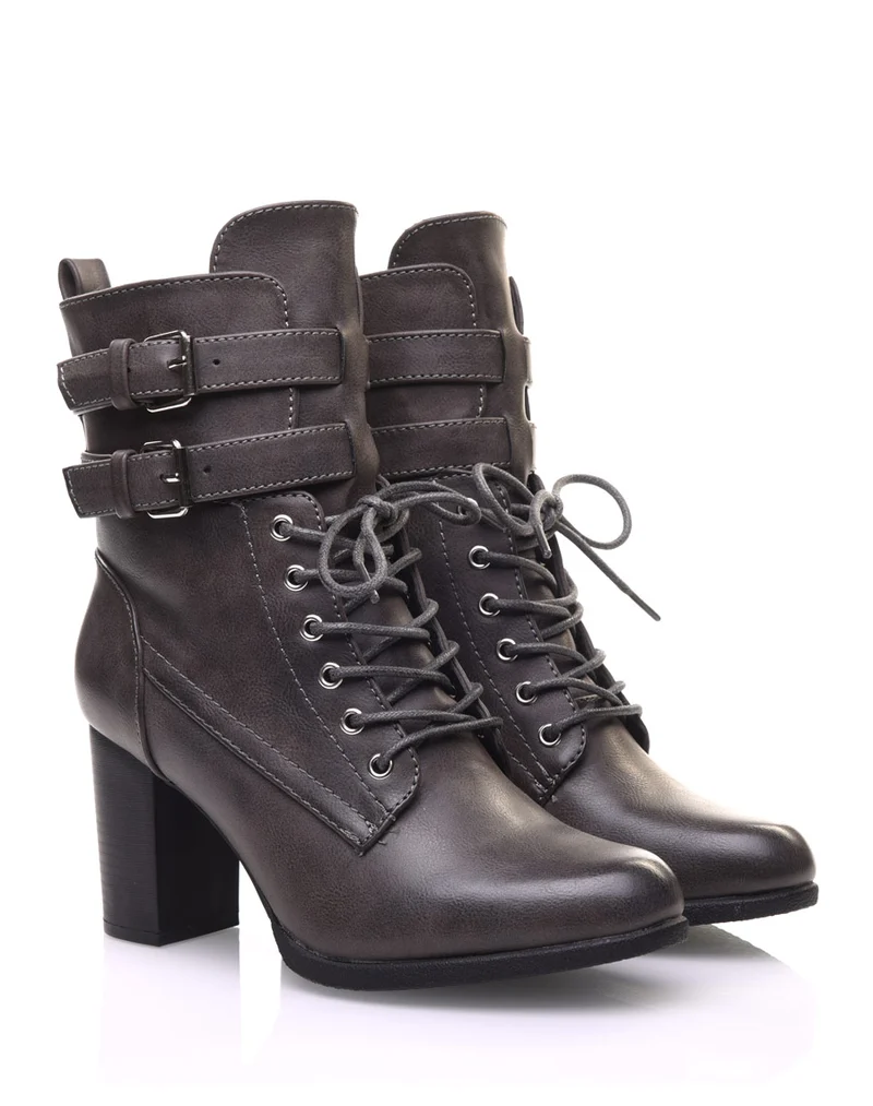 Bottines grises à talons lacées