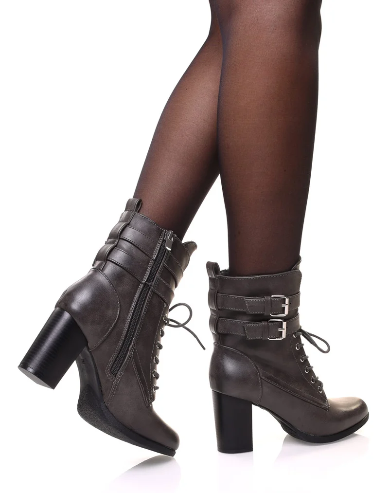 Bottines grises à talons lacées