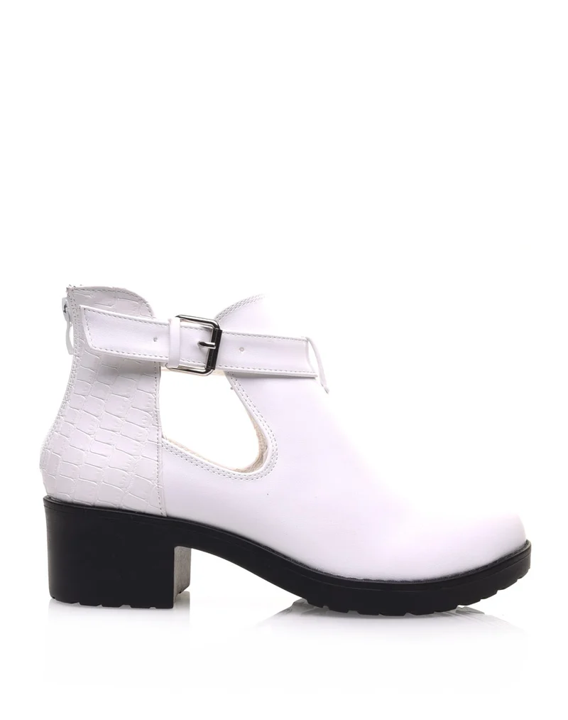 Bottines blanches ajourées à petit talon et boucle