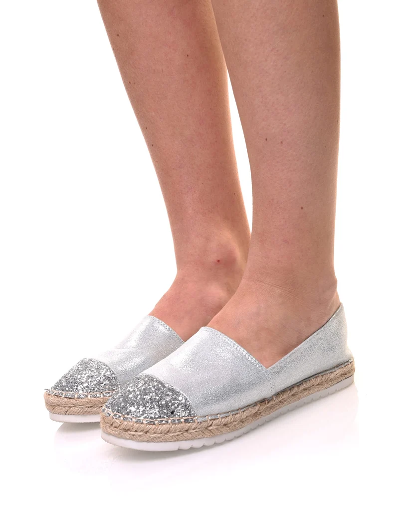 Espadrilles grises effet brillant