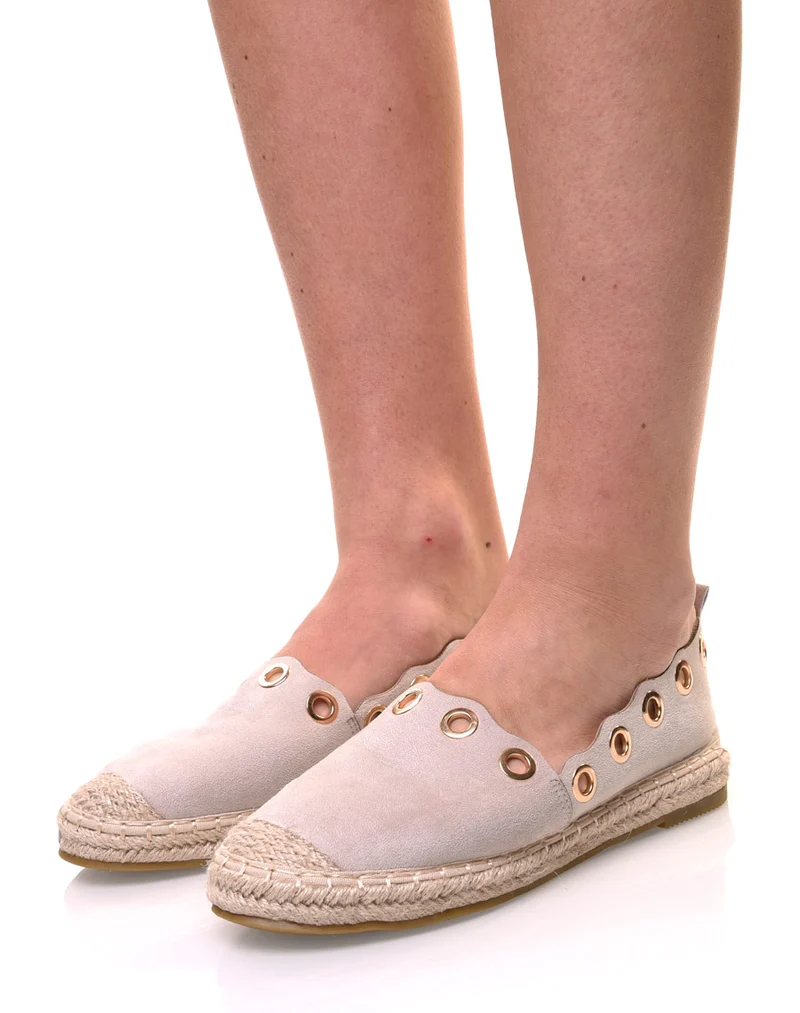 Espadrilles beiges à œillets