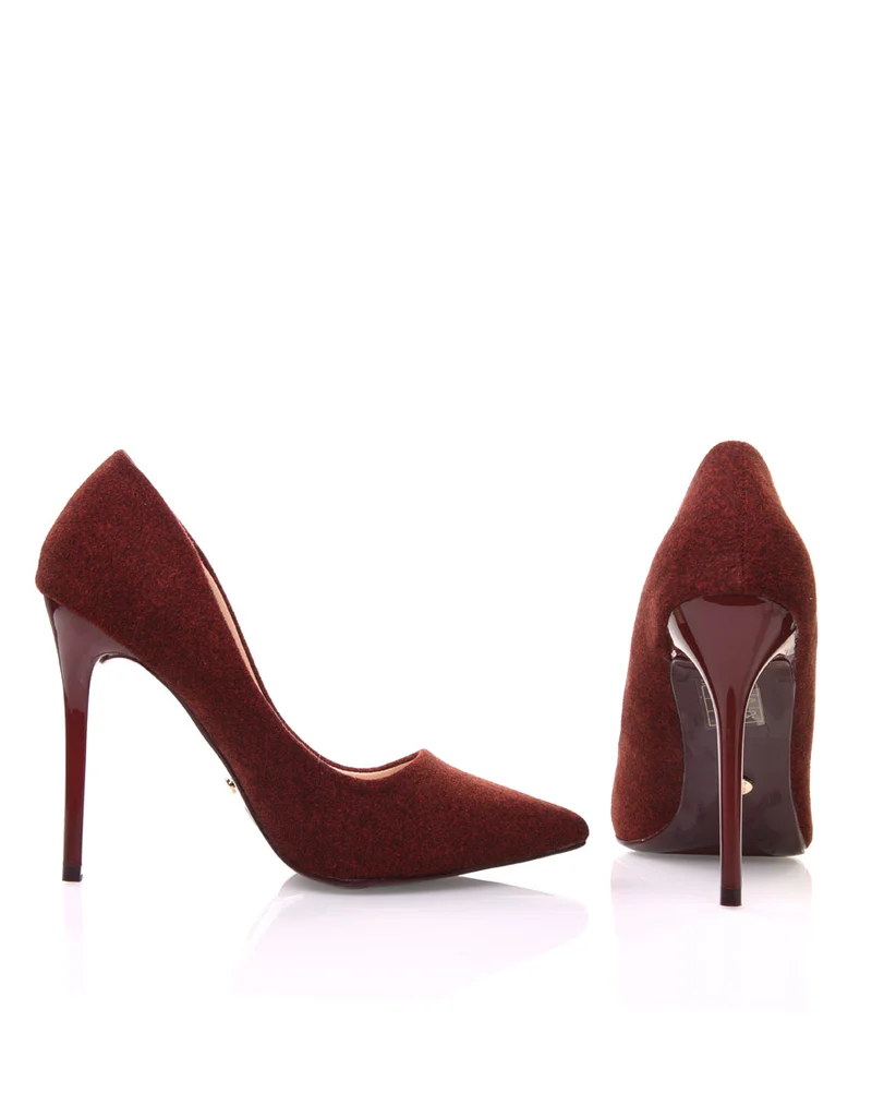 Escarpins bordeaux en suédine et à talons aiguilles