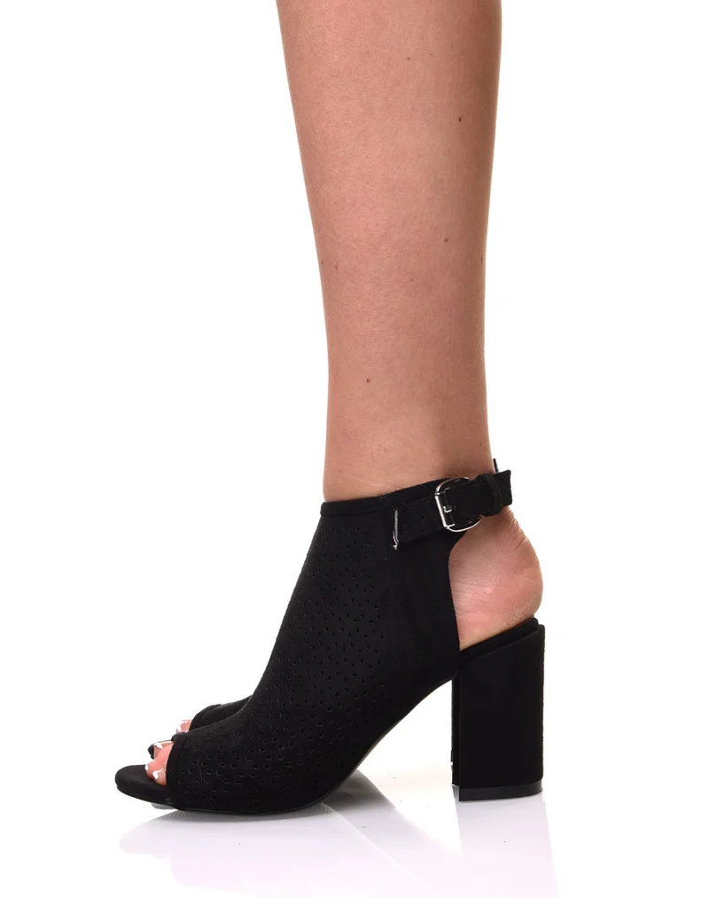 Sandales noires perforées à talons mi hauts