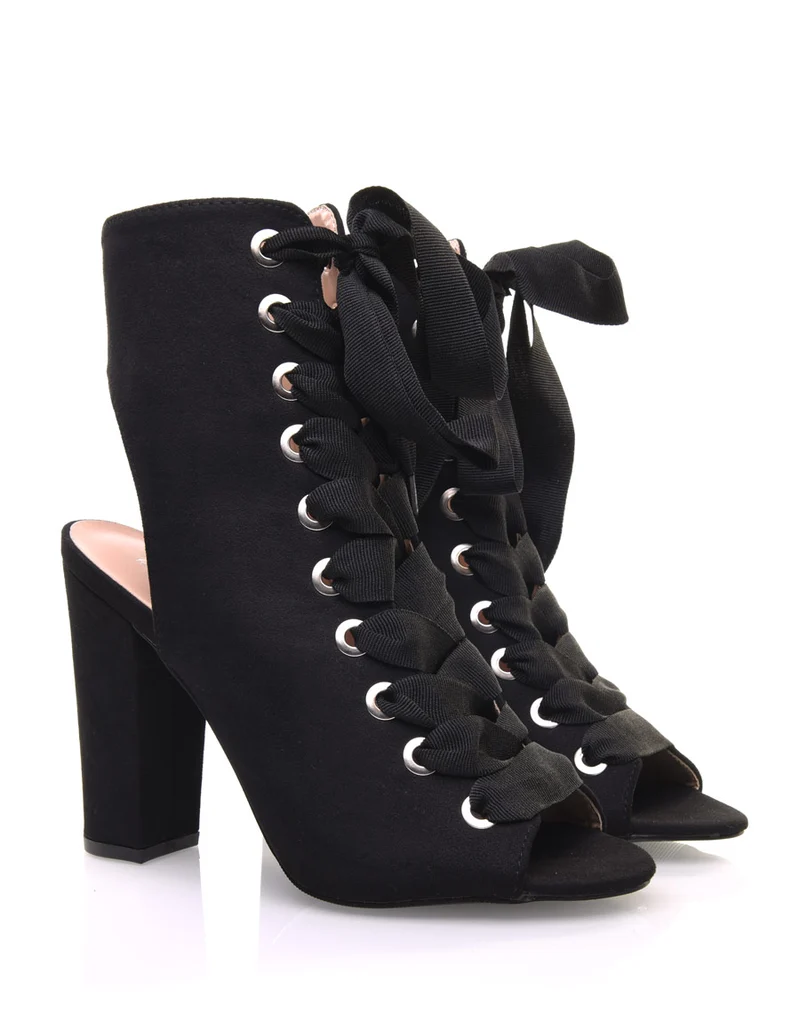 Sandales noires en suédine à lacets et bout ouvert