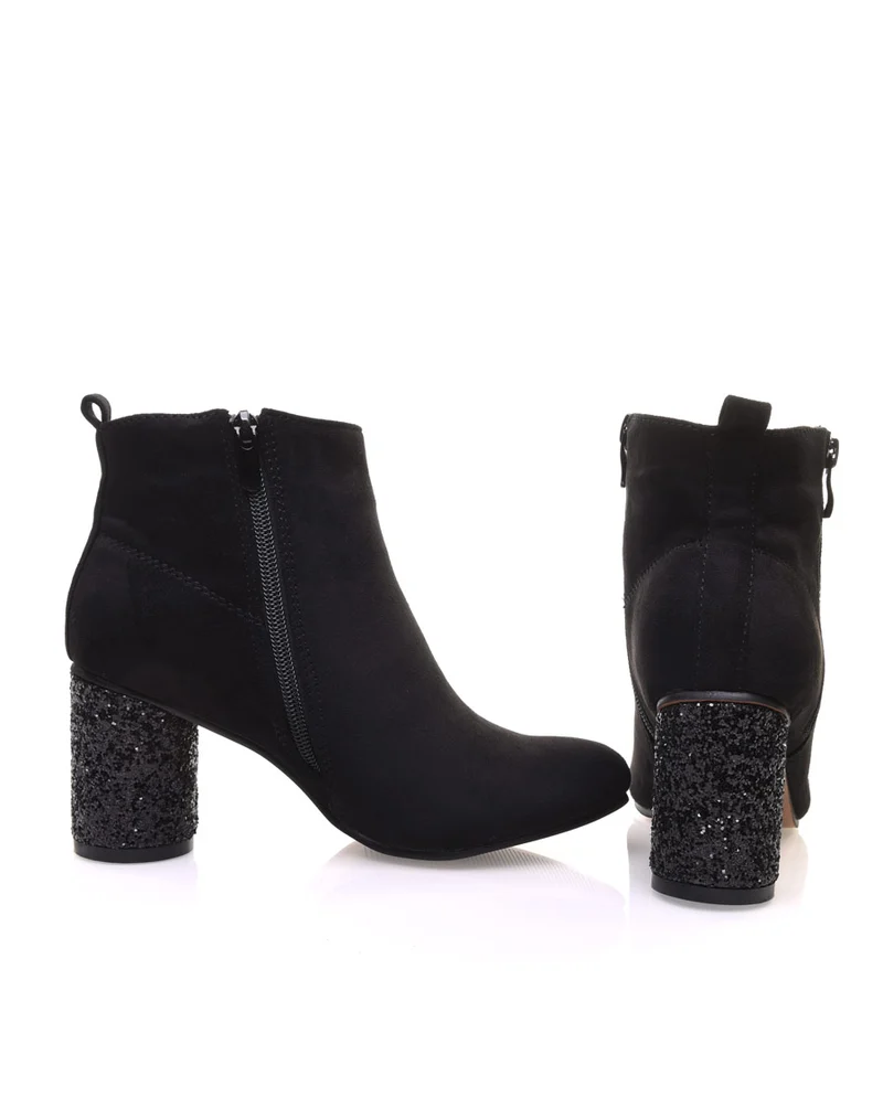 Bottines noires à talons ronds et pailletés