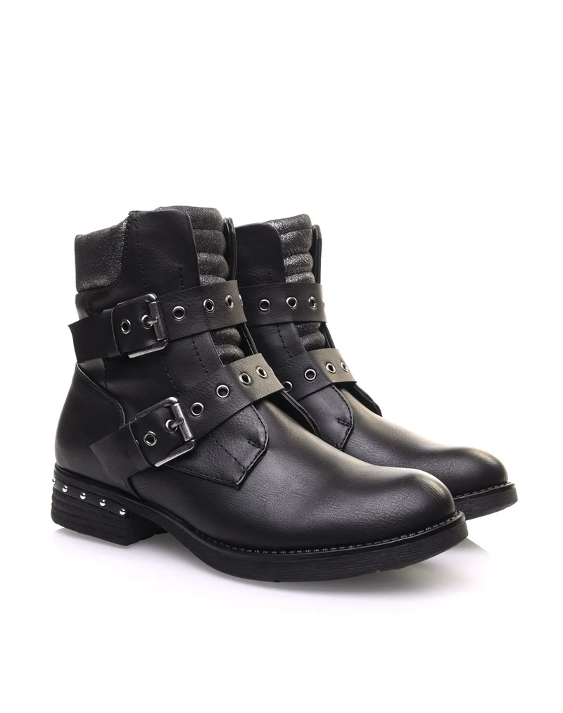 Boots noires à sangles bouclées