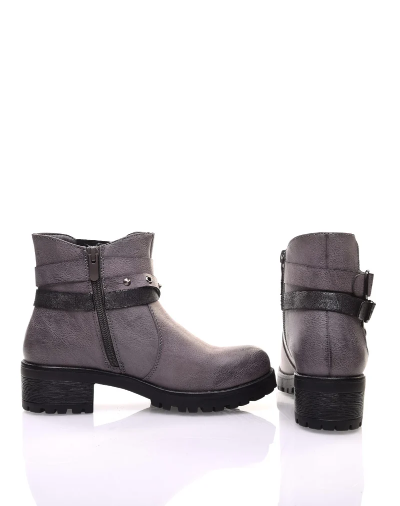 Bottines grises différentes lanières