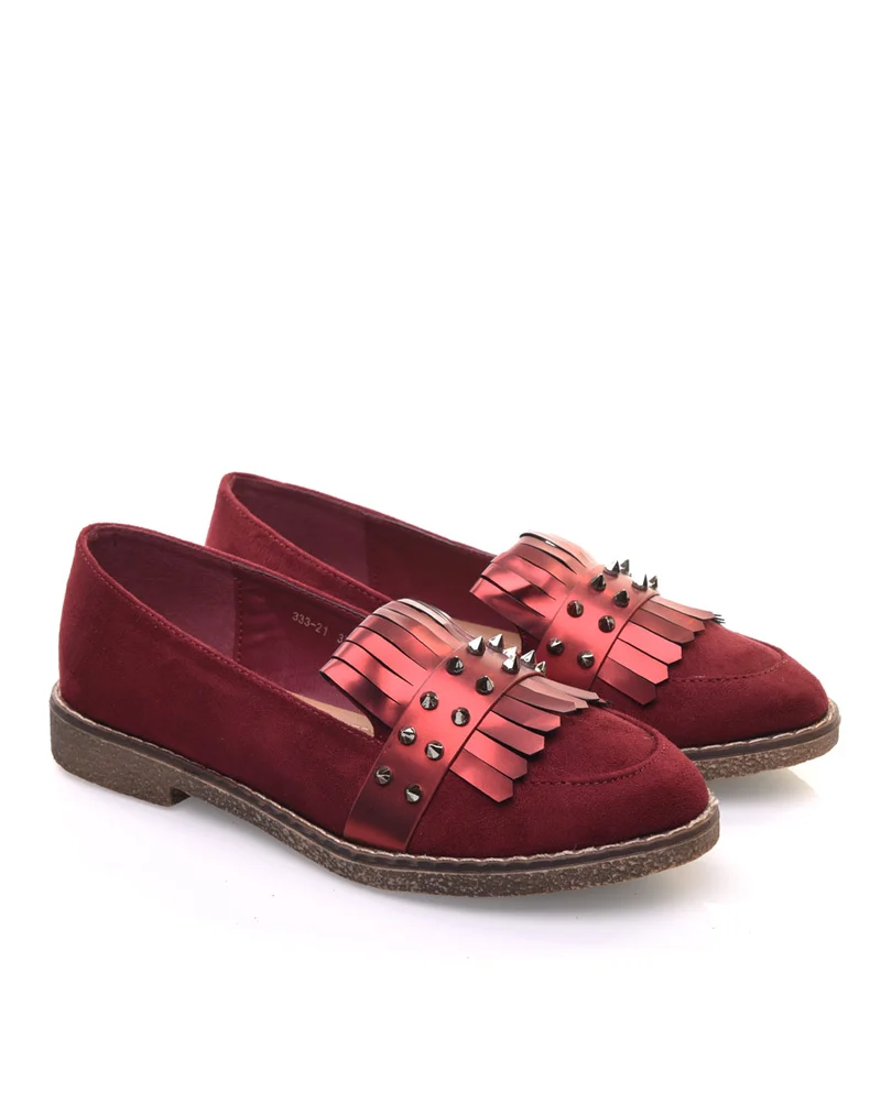 Mocassins cloutés bordeaux