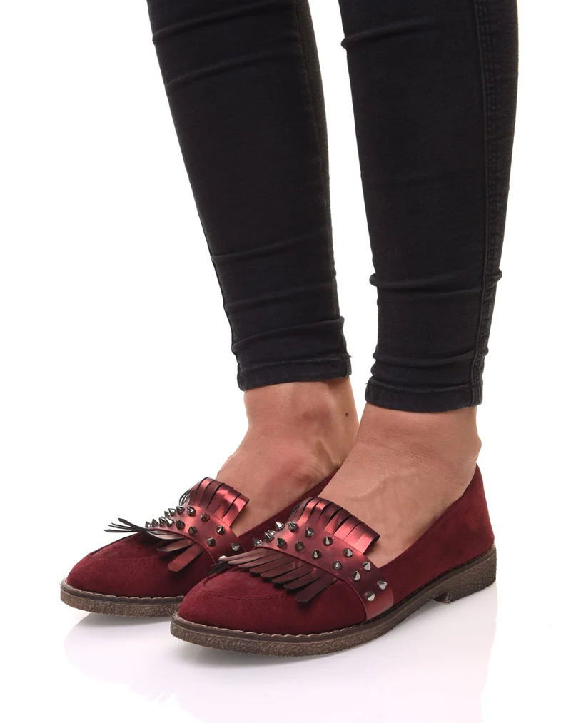 Mocassins cloutés bordeaux