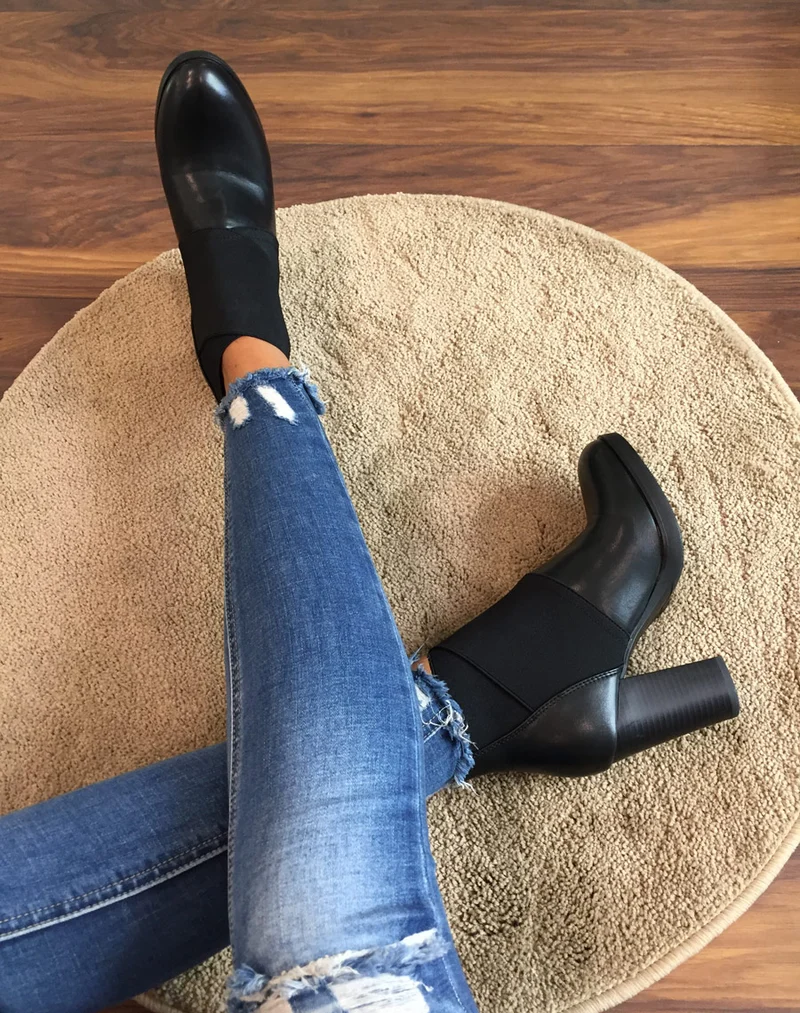 Bottines noires à talons bi matières