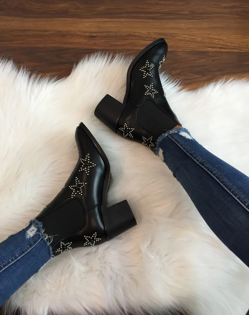 Bottines noires à talons épais