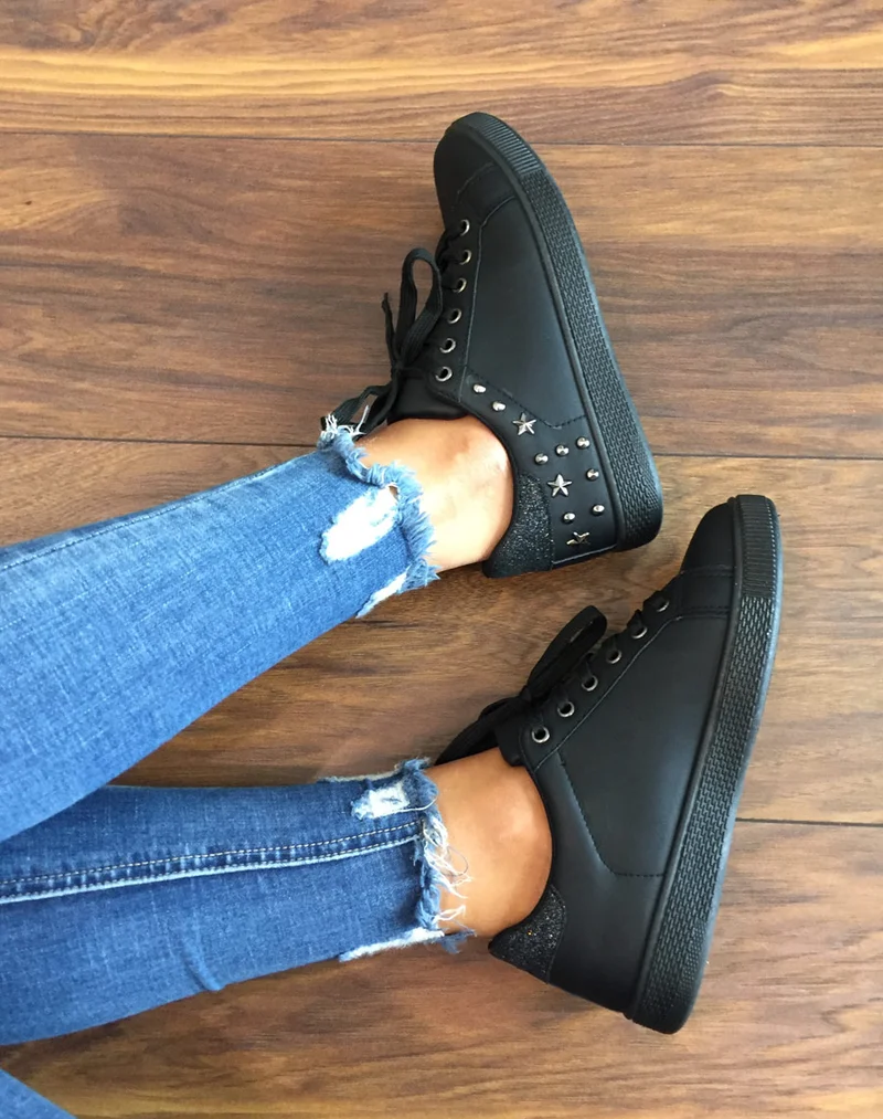 Baskets noires