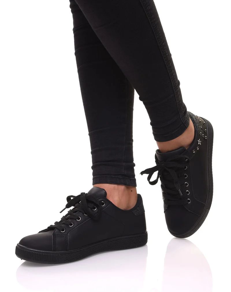 Baskets noires
