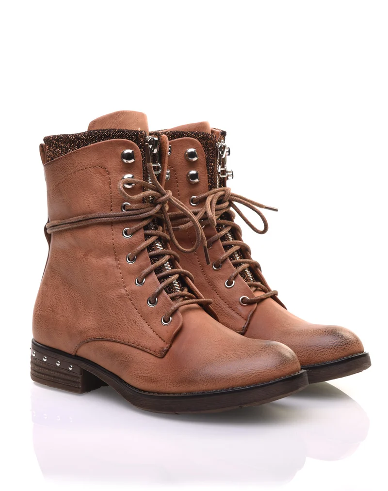 Chaussures montantes à lacets camel