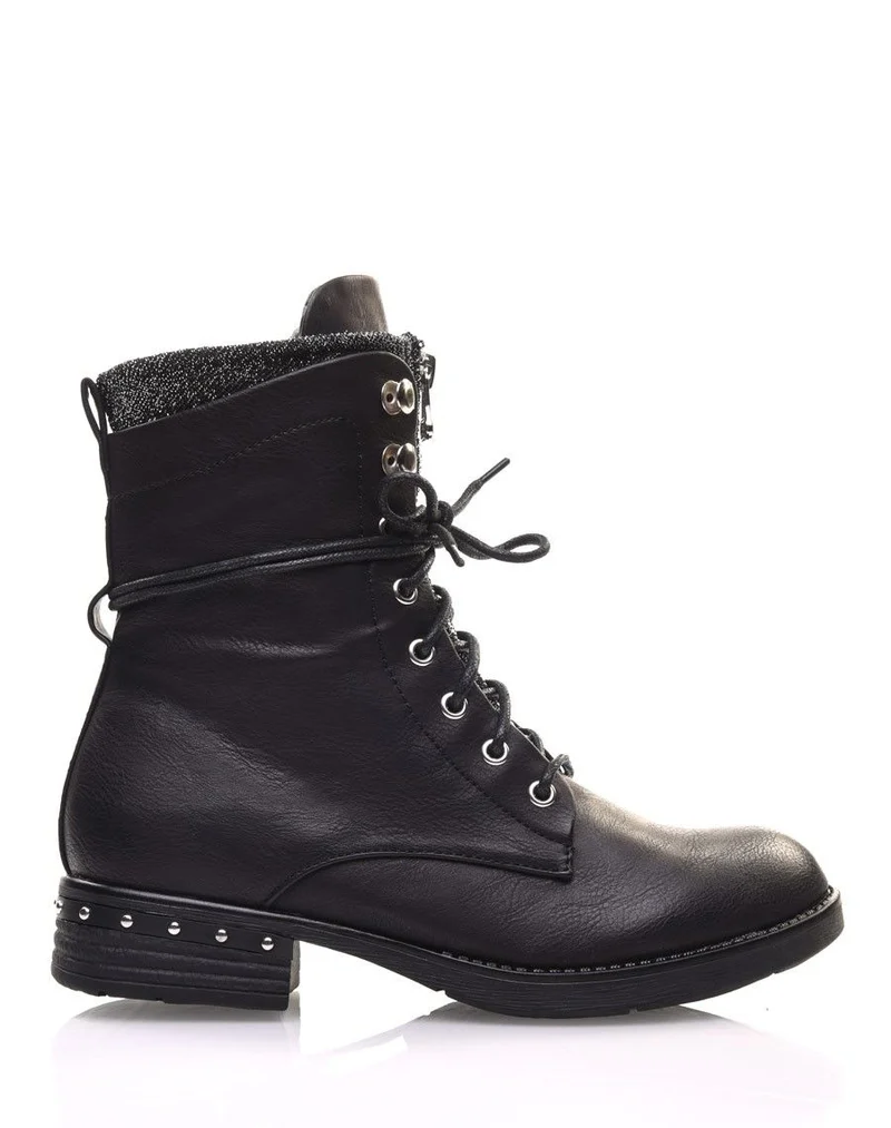 Chaussures montantes à lacets noires