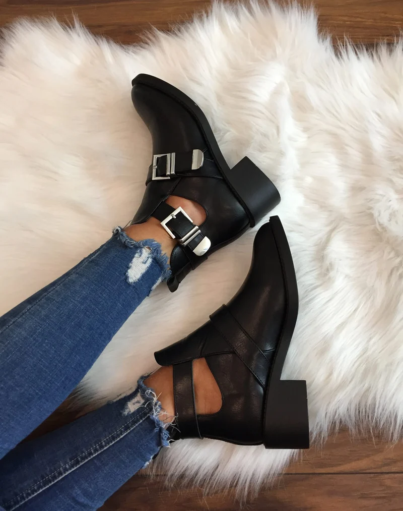 Bottines ajourées noires