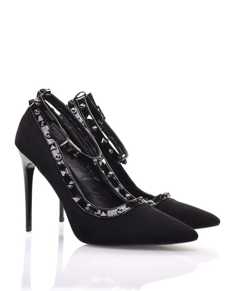 Escarpins noirs cloutés