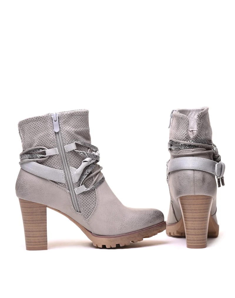 Bottines gris clair bi matières à talons et lanières multiples