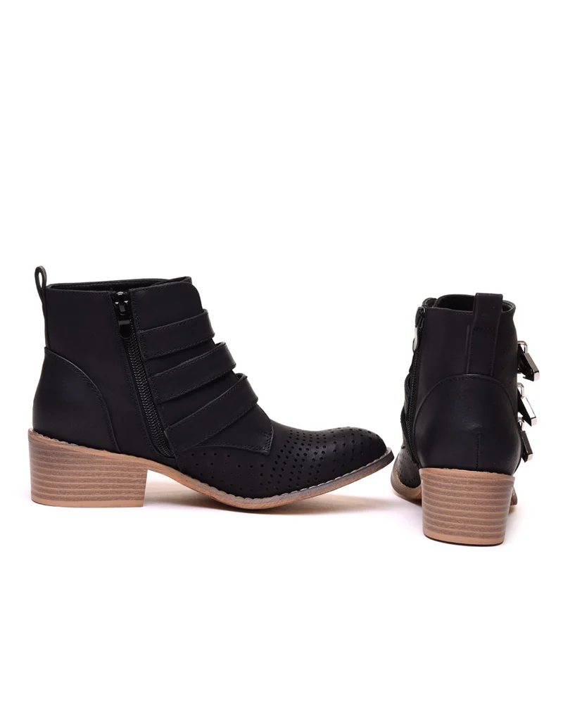 Bottines noires à petits talons