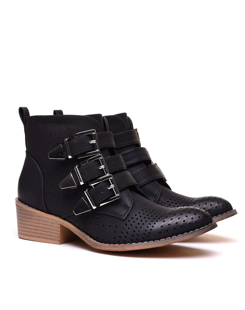 Bottines noires à petits talons