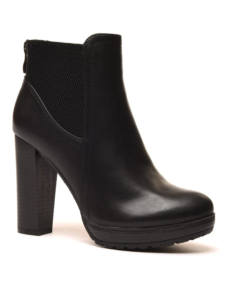 Bottines noires à talons avec élastiques