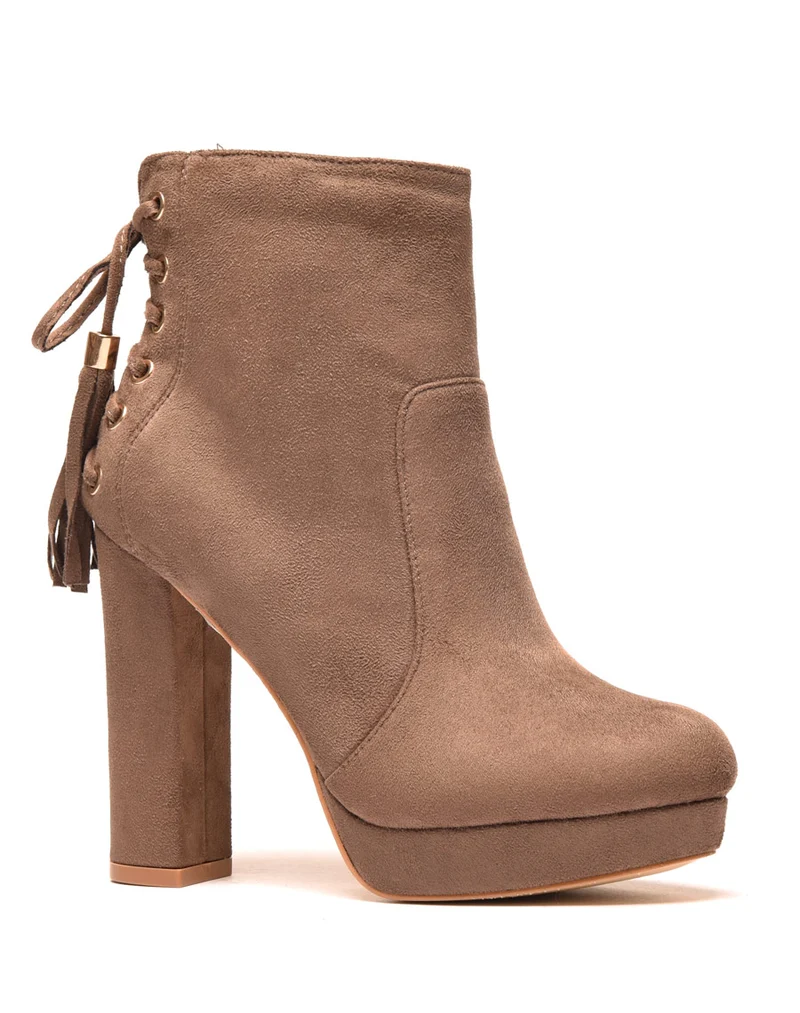 Bottines taupes à talons hauts et plateforme